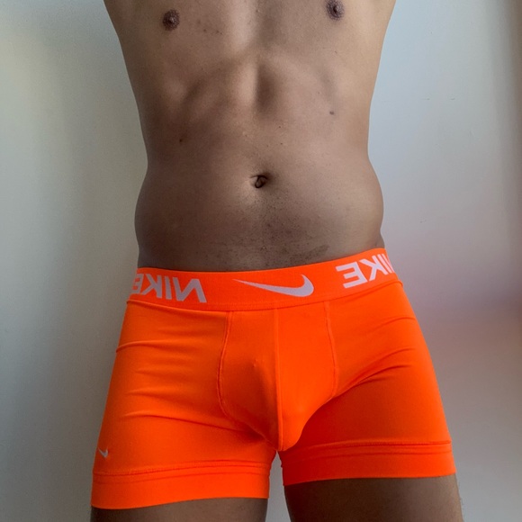 New Nike Men's Neon Orange Boxer Briefs - Picture 1 of 4